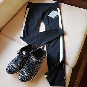 NWT, ATHLETA TUXEDO CHATURANGA TIGHTS